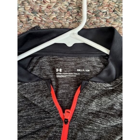 Women's Size Small Under Armour Loose fit pullover Long Sleeve - Picture 3 of 3